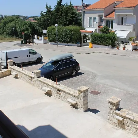 Apartment Zarko